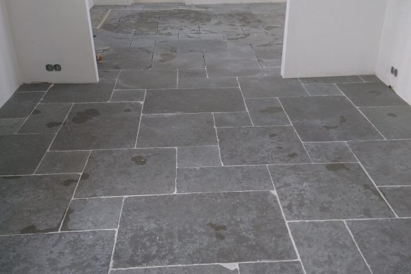 Natuursteen vloer in verband